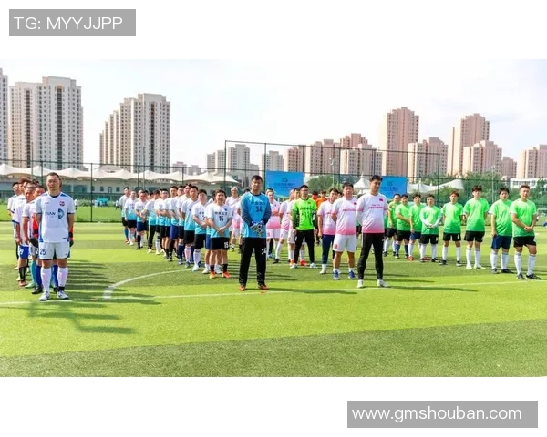 足球商业体系的构建与发展对体育产业未来的影响与机遇分析