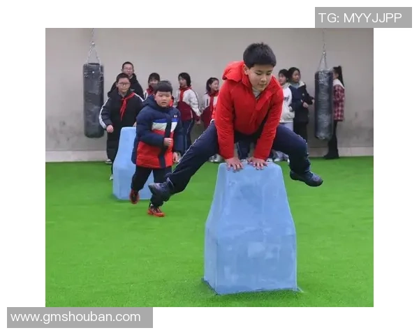 足球帮沙袋助力运动员训练提升技术与体能的完美结合